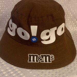 M&M'S Brown and white bucket hat.